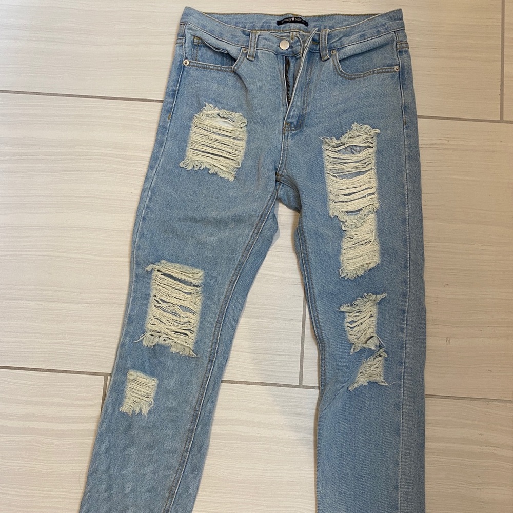 Brandy Melville ripped boyfriend jeans O/S